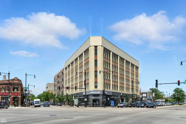 4015 N Milwaukee Avenue Unit 215 Chicago, IL Condo Active - Photo 1 of 15. Opens carousel modal