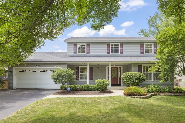1425 Brush Hill Circle Naperville, IL House Active - Photo 1 of 31. Opens carousel modal
