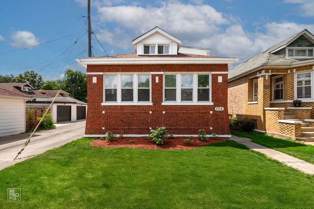 1715 W 91st Place Chicago, IL House Active - Photo 1 of 23. Opens carousel modal