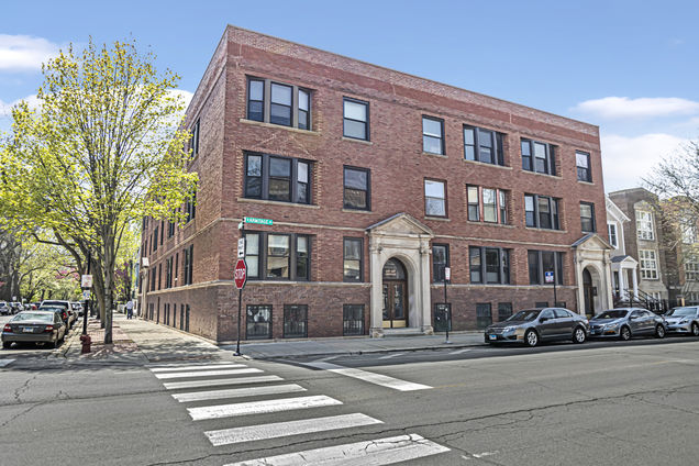 637 W Armitage Avenue Unit 1 Chicago, IL Condo Active - Photo 1 of 13. Opens carousel modal