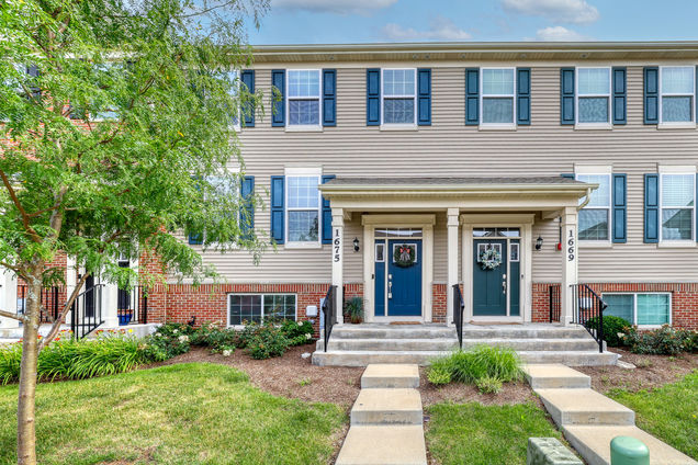 1675 Sager Way Batavia, IL Townhouse Active - Photo 1 of 29. Opens carousel modal