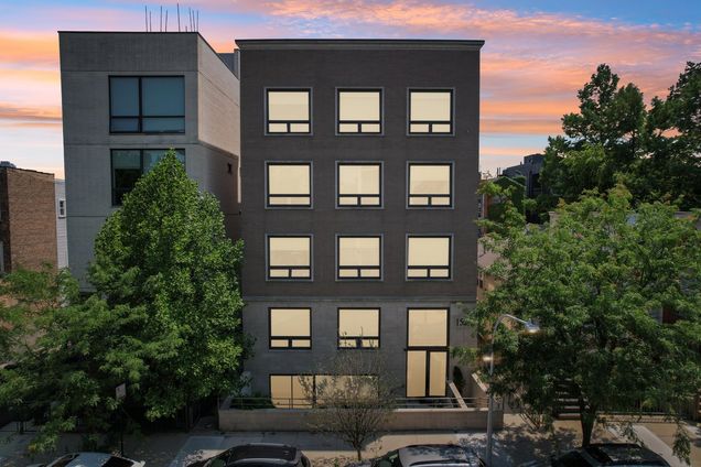 1529 W Chestnut Street Unit 102