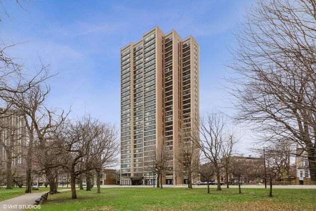 1850 N Clark Street Unit 1603 Chicago, IL Condo Active - Photo 1 of 25. Opens carousel modal