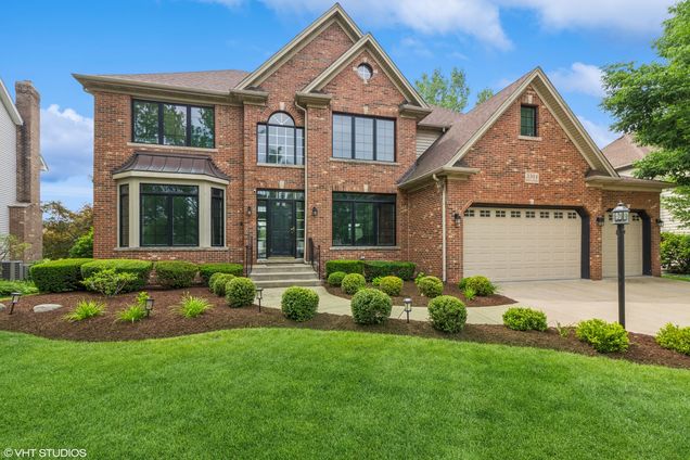 3304 Rollingridge Road Naperville, IL House Active - Photo 1 of 40. Opens carousel modal