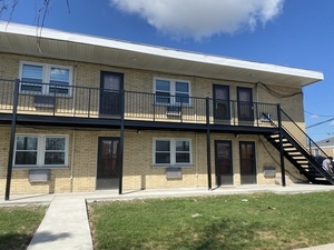 5500 W 55th Street Unit 8 Chicago, IL Apartment Active - Photo 1 of 2. Opens carousel modal