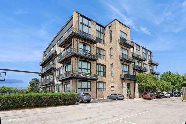 2614 N Clybourn Avenue Unit 311
