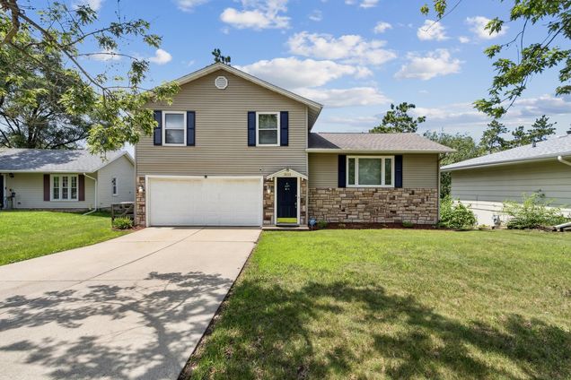 3113 Bavarian Lane