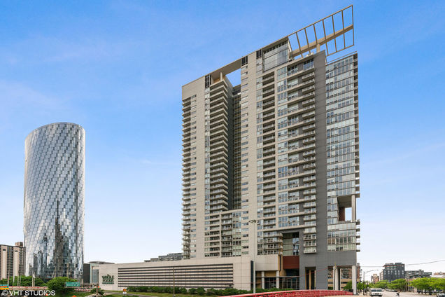 737 W Washington Boulevard Unit 3306