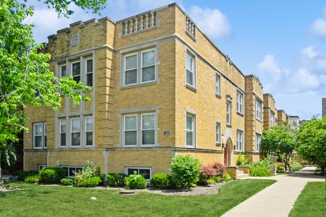 4209 N Keystone Avenue Unit GW Chicago, IL Condo Active - Photo 1 of 14. Opens carousel modal