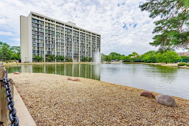 2005 S Finley Road Unit 704 Lombard, IL Condo Active - Photo 1 of 38. Opens carousel modal