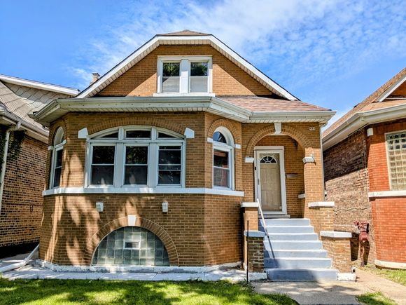 834 N Kolin Avenue Chicago, IL House Active - Photo 1 of 31. Opens carousel modal