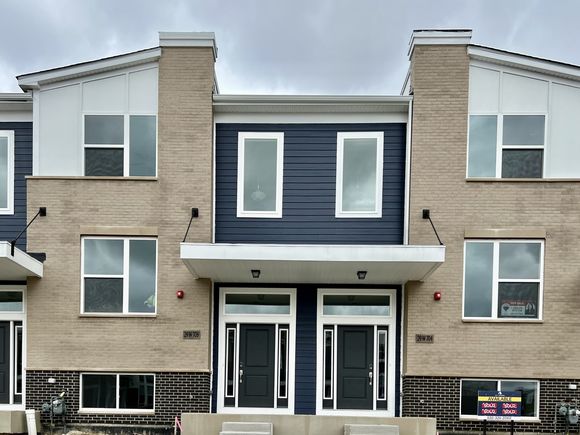 29w708 Cambridge Street Warrenville, IL Townhouse Active - Photo 1 of 30. Opens carousel modal