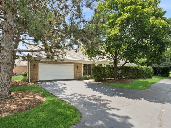 1427 Shire Circle