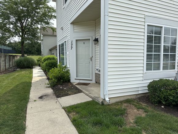 177 Braxton Lane Aurora, IL Townhouse Active - Photo 1 of 12. Opens carousel modal