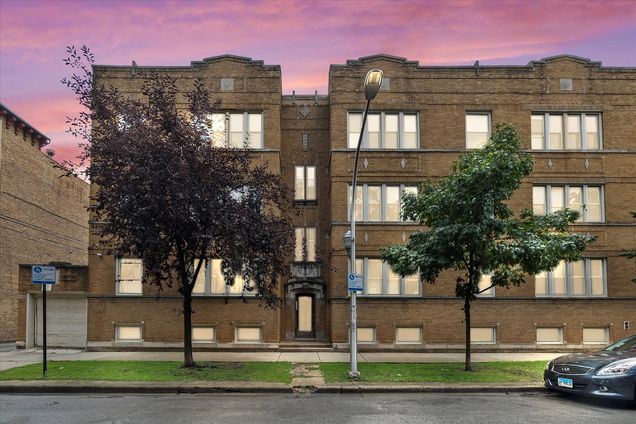 7431 N Hoyne Avenue Unit G