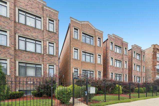 4322 S Forrestville Avenue Unit 3