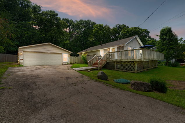 35w493 Riverside Drive