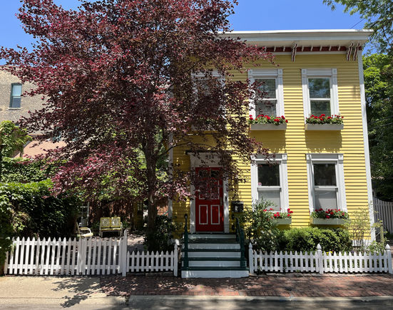 314 W Menomonee Street Chicago, IL House Active - Photo 1 of 48. Opens carousel modal