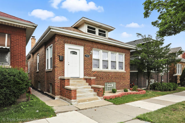 7940 S Perry Avenue Chicago, IL House Active - Photo 1 of 27. Opens carousel modal