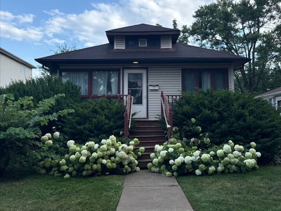 1733 Pine Road Homewood, IL House Active - Photo 1 of 9. Opens carousel modal