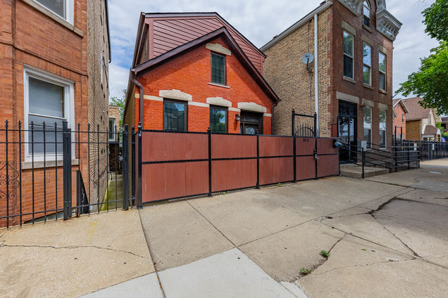 2012 W Coulter Street