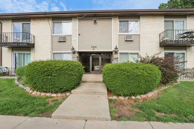 8999 Kennedy Drive Unit 102B