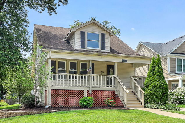 818 E Indiana Street Wheaton, IL House Active - Photo 1 of 30. Opens carousel modal