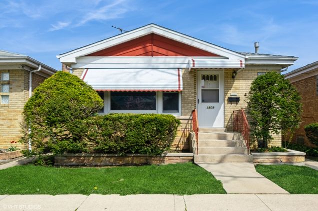 3809 N Sayre Avenue