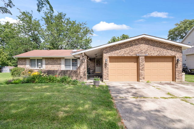 1489 Lake Holiday Drive