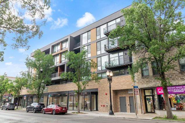 4513 N Clark Street Unit 207 Chicago, IL Apartment Active - Photo 1 of 24. Opens carousel modal