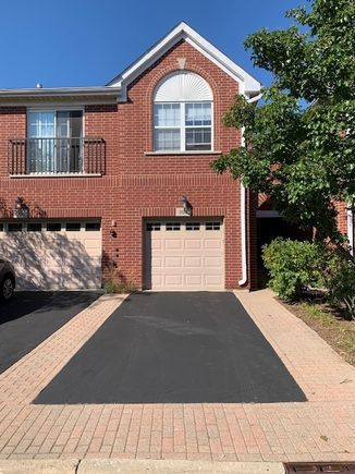 990 Kensington Drive Unit 0