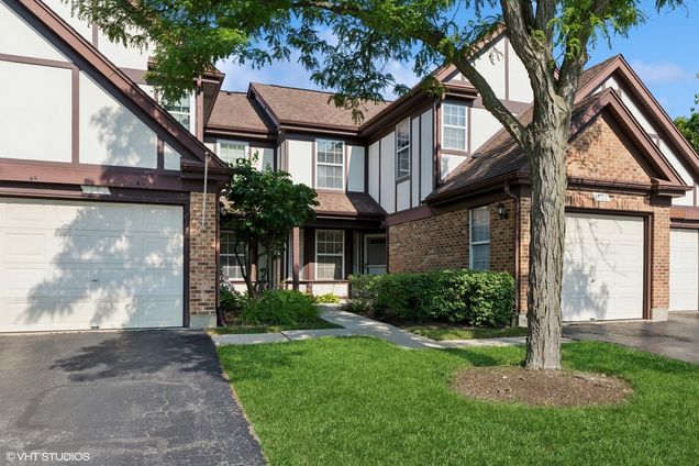 1222 Wellington Court Unit 1222