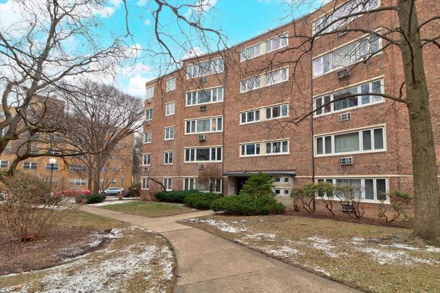 1960 W Hood Avenue Unit 2C