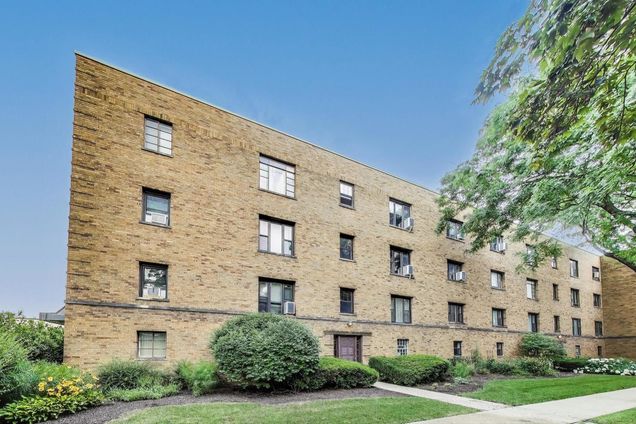 1555 Monroe Avenue Unit 2