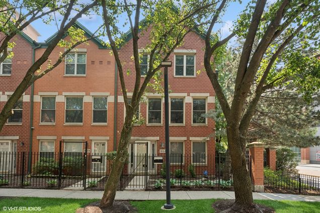 1513 N Clybourn Avenue Unit A Chicago, IL Townhouse Active - Photo 1 of 27. Opens carousel modal
