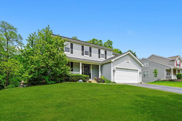 484 Rosewood Drive
