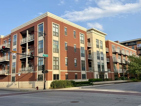 3505 S Morgan Street Unit 411