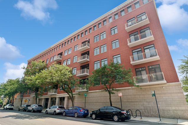 1155 W Armitage Avenue Unit 308 Chicago, IL Condo Active - Photo 1 of 23. Opens carousel modal