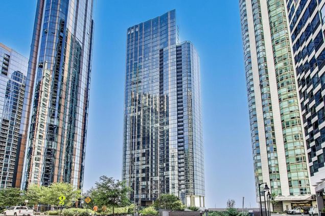 211 N Harbor Drive Unit 1809 Chicago, IL Condo Active - Photo 1 of 65. Opens carousel modal