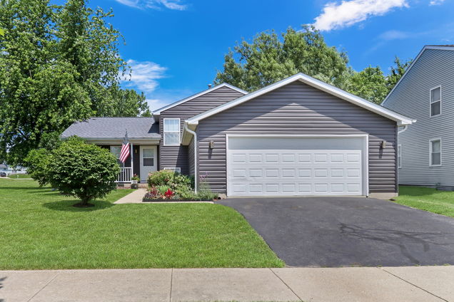 1111 Pheasant Run Zion, IL House Active - Photo 1 of 38. Opens carousel modal