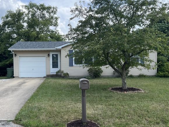 2115 Robin Road Mahomet, IL House Active - Photo 1 of 23. Opens carousel modal