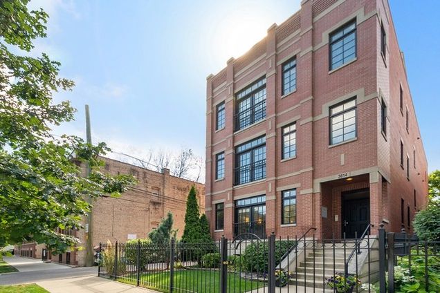 3814 N Greenview Avenue Unit 1