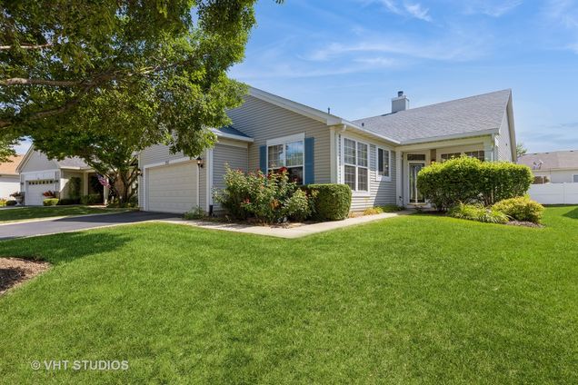 757 S Baldwin Lane Romeoville, IL House Active - Photo 1 of 30. Opens carousel modal