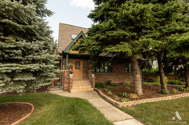 7801 S Thomas Avenue Bridgeview, IL House Active - Photo 1 of 36. Opens carousel modal