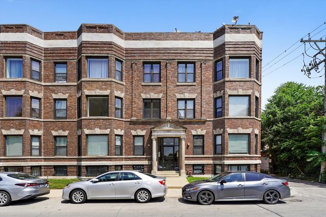 348 E 41st Street Unit 1