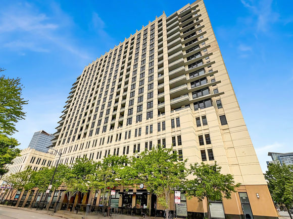 1255 S State Street Unit 1704 Chicago, IL Condo Active - Photo 1 of 20. Opens carousel modal