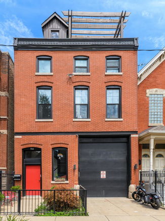 1944 W Superior Street Chicago, IL House Active - Photo 1 of 14. Opens carousel modal