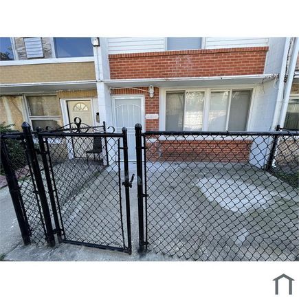 4810 S Drexel Boulevard Unit M Chicago, IL Townhouse Sold - Photo 1 of 3. Opens carousel modal