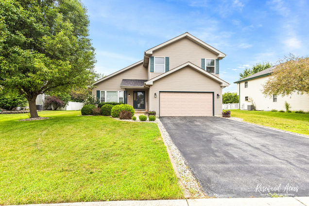 1347 W Cap Circle Bourbonnais, IL House Active - Photo 1 of 25. Opens carousel modal