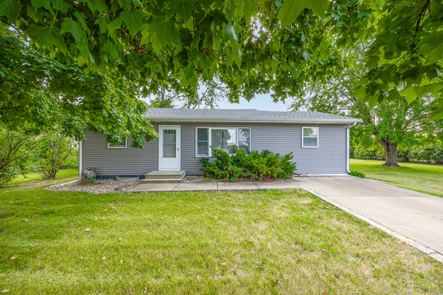 24341 S Sunset Drive Channahon, IL House Active - Photo 1 of 26. Opens carousel modal